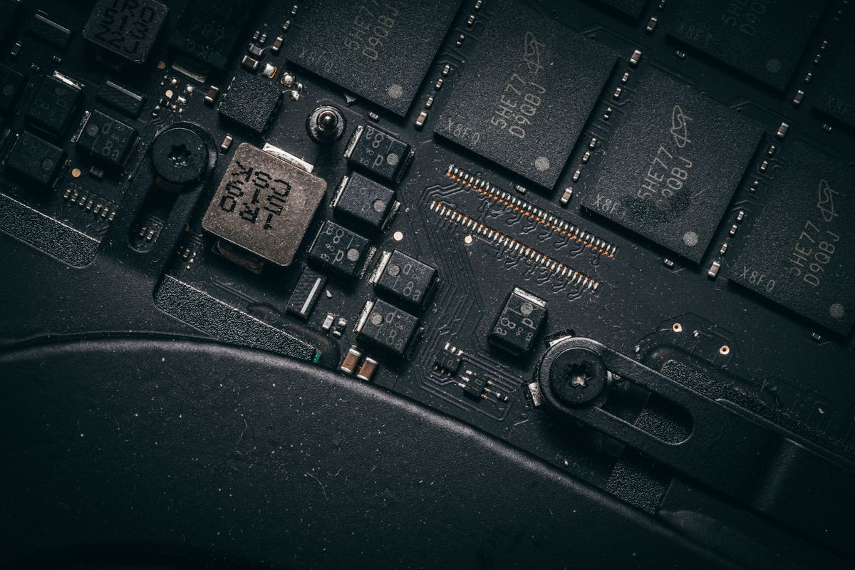 Processor chips on a circuit board